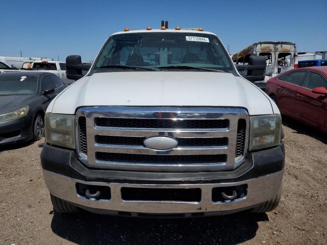 2005 Ford F450 Super Duty VIN: 1FDXF46P05EC37361 Lot: 57112844