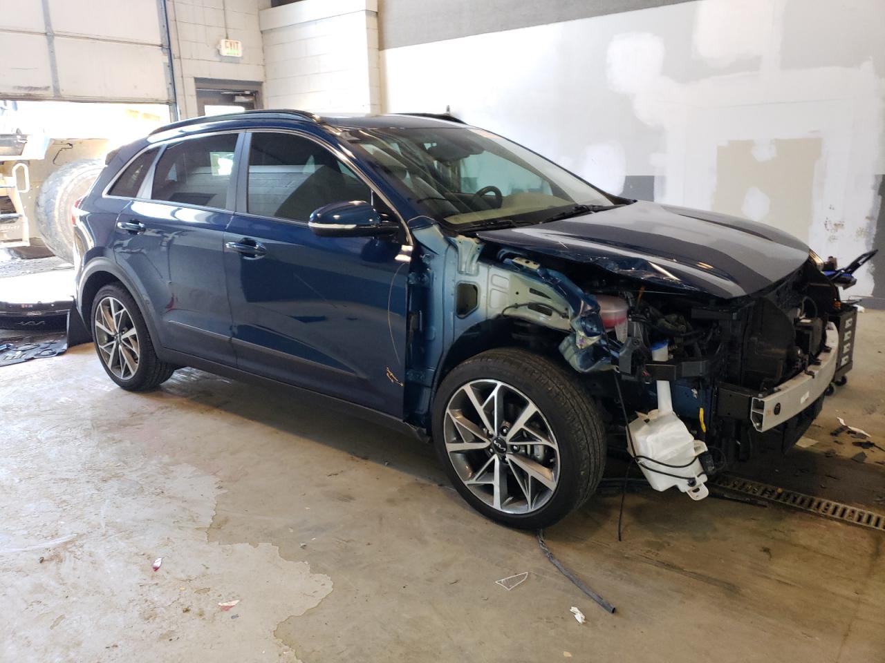 KNDCC3LC7N5530133 2022 Kia Niro Touring Special Edition