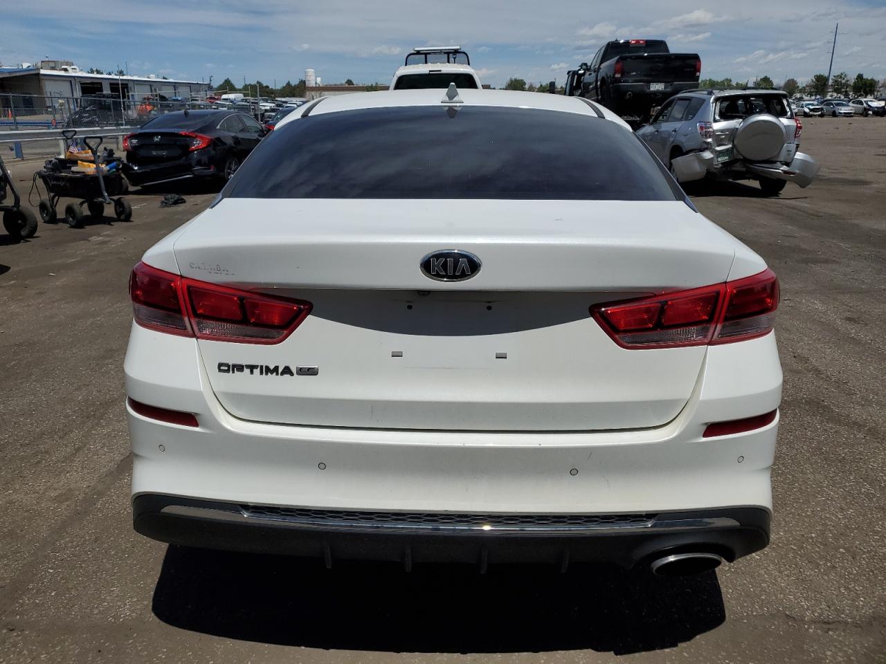 2020 Kia Optima Lx vin: 5XXGT4L37LG388740