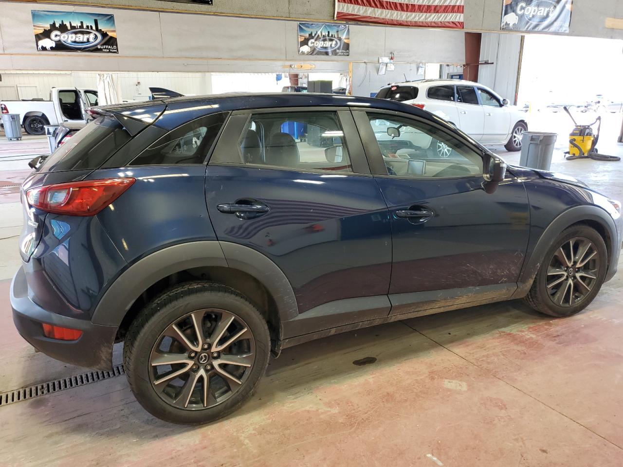 JM1DKFC74H0158683 2017 Mazda Cx-3 Touring