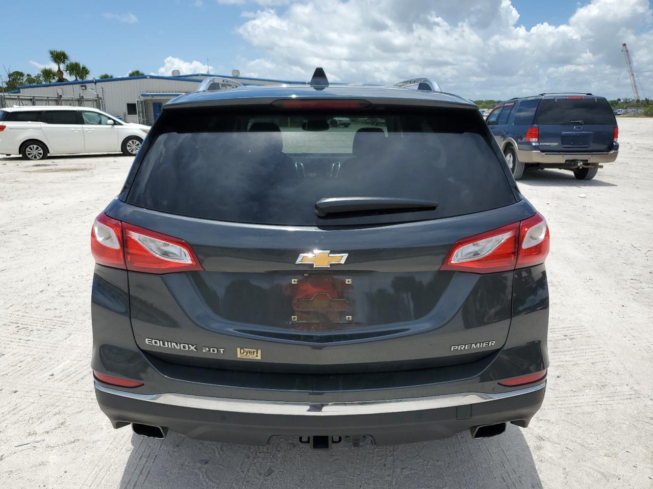 2GNAXPEX4K6216093 2019 Chevrolet Equinox Premier