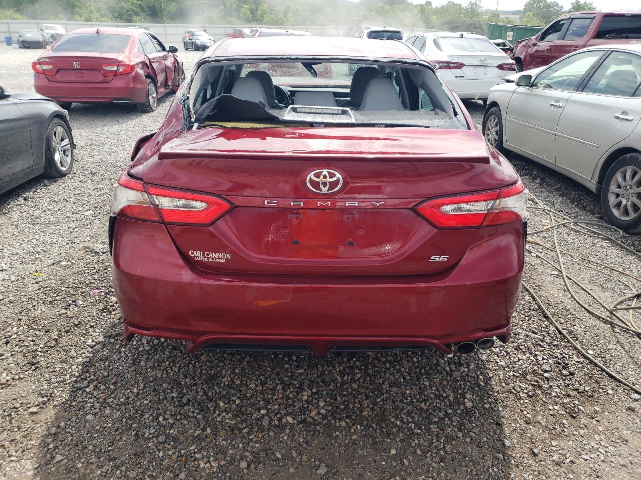 2018 Toyota Camry L vin: 4T1B11HK7JU676050