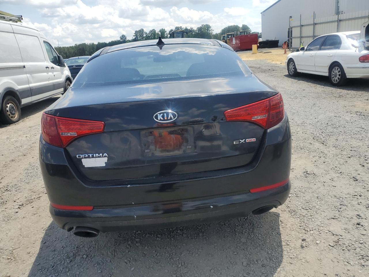 KNAGN4A71B5053716 2011 Kia Optima Ex