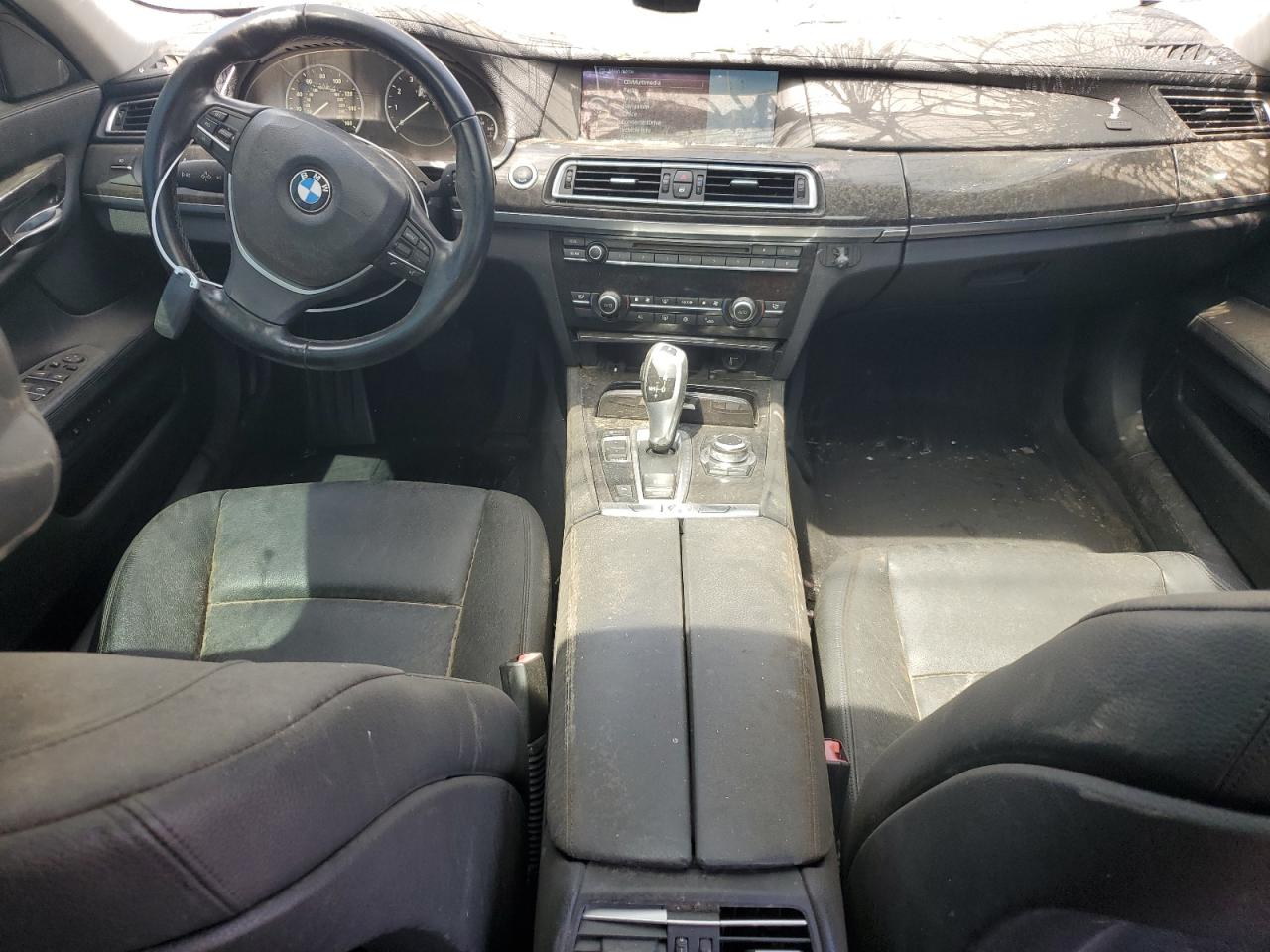 2012 BMW 740 I vin: WBAKA4C55CDS99015