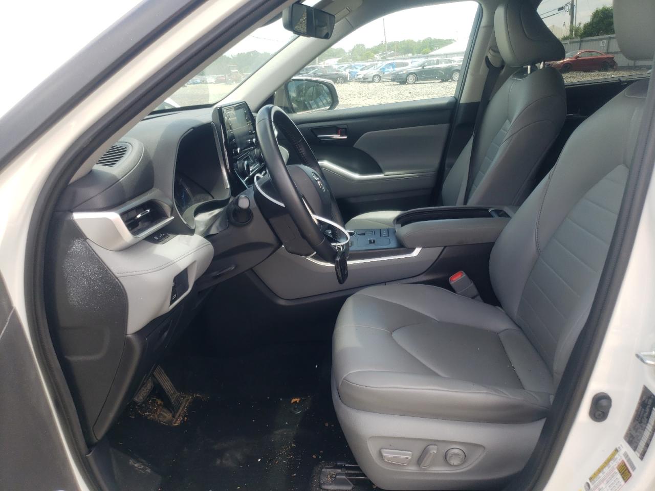 5TDGBRCH2MS038962 2021 Toyota Highlander Hybrid Xle