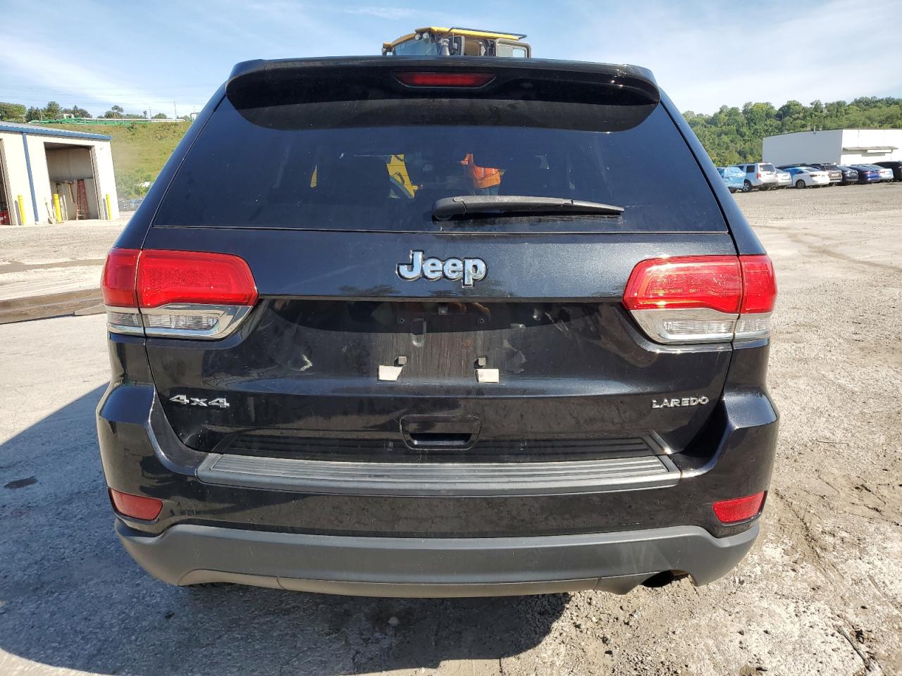 1C4RJFAG8FC736713 2015 Jeep Grand Cherokee Laredo