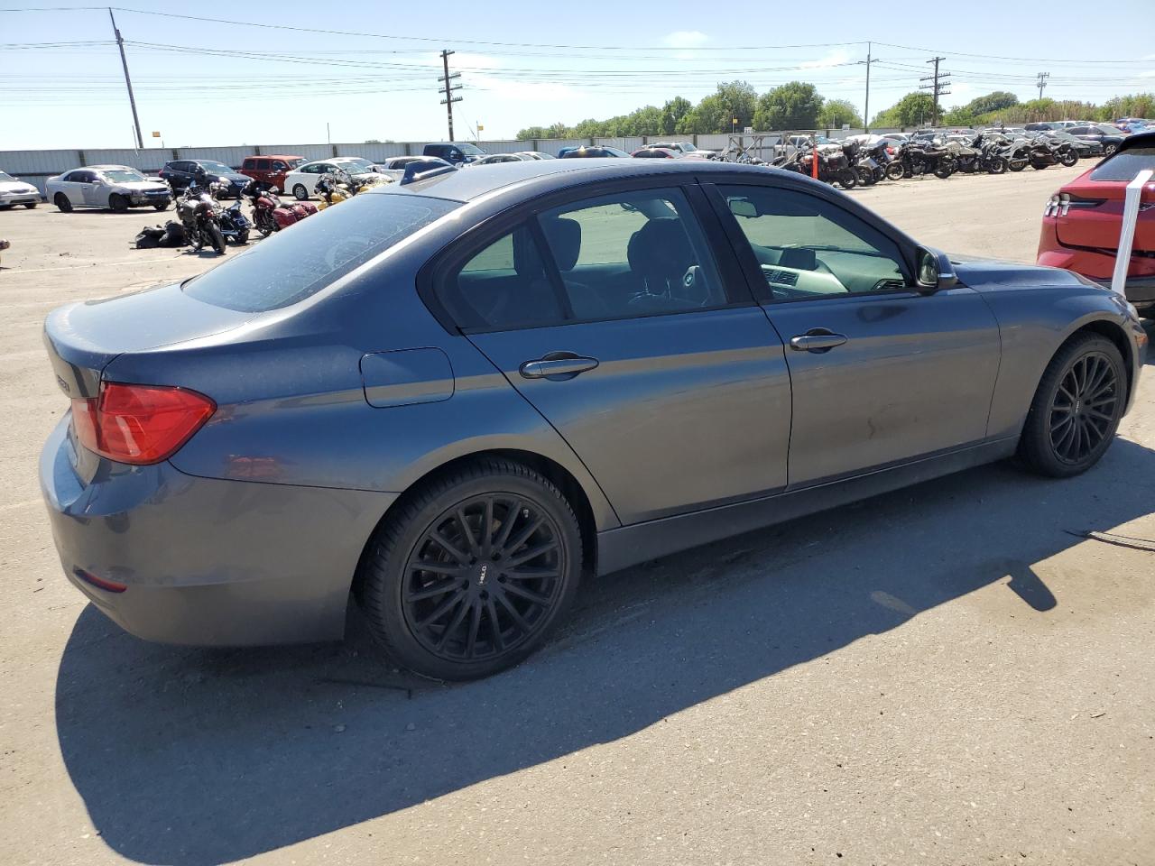 2013 BMW 328 Xi vin: WBA3B3G59DNR81381