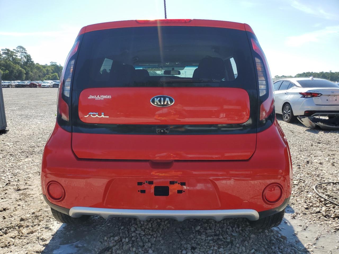 KNDJP3A58J7539759 2018 Kia Soul +