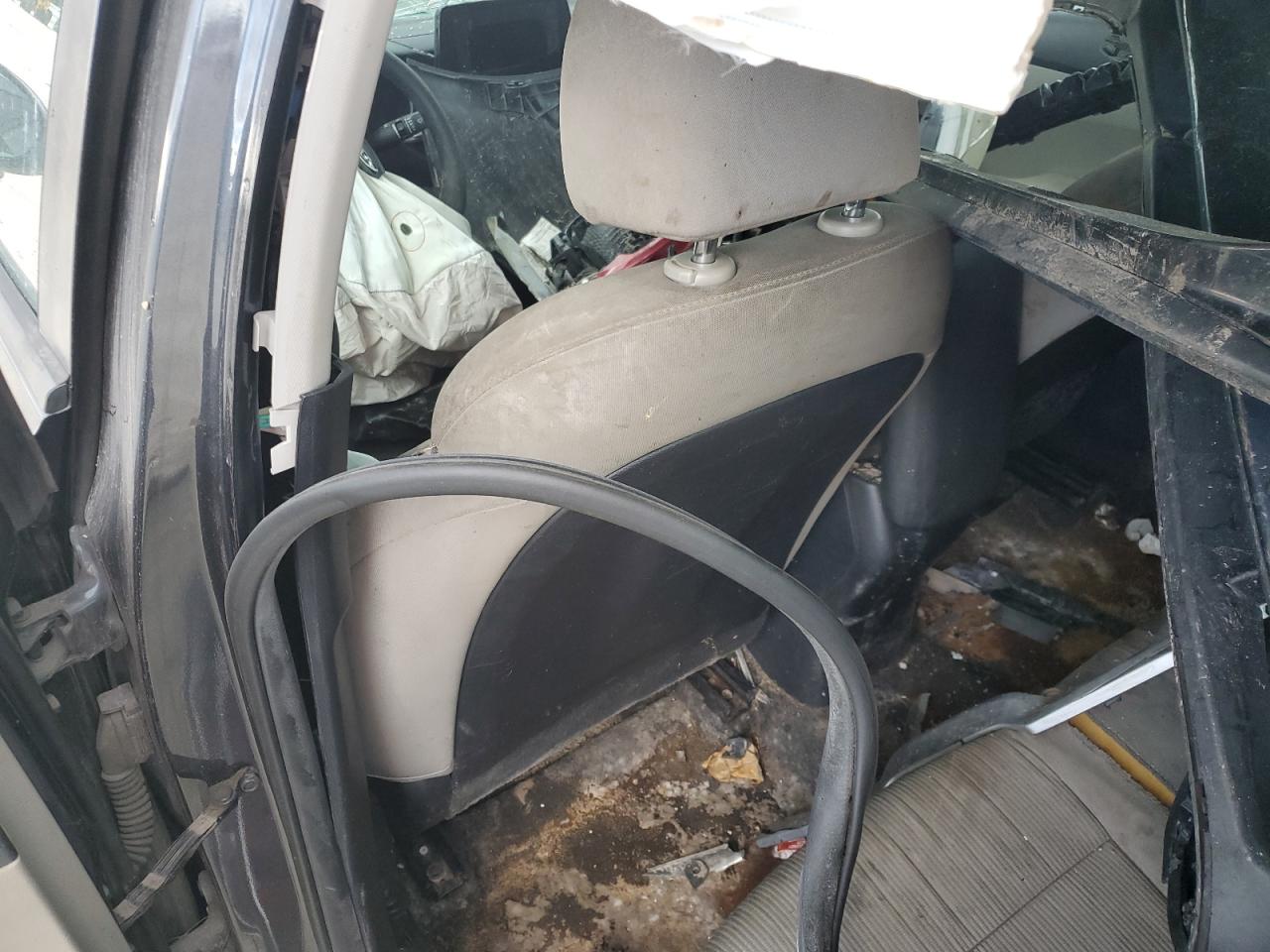 3KPF24AD4KE014720 2019 Kia Forte Fe