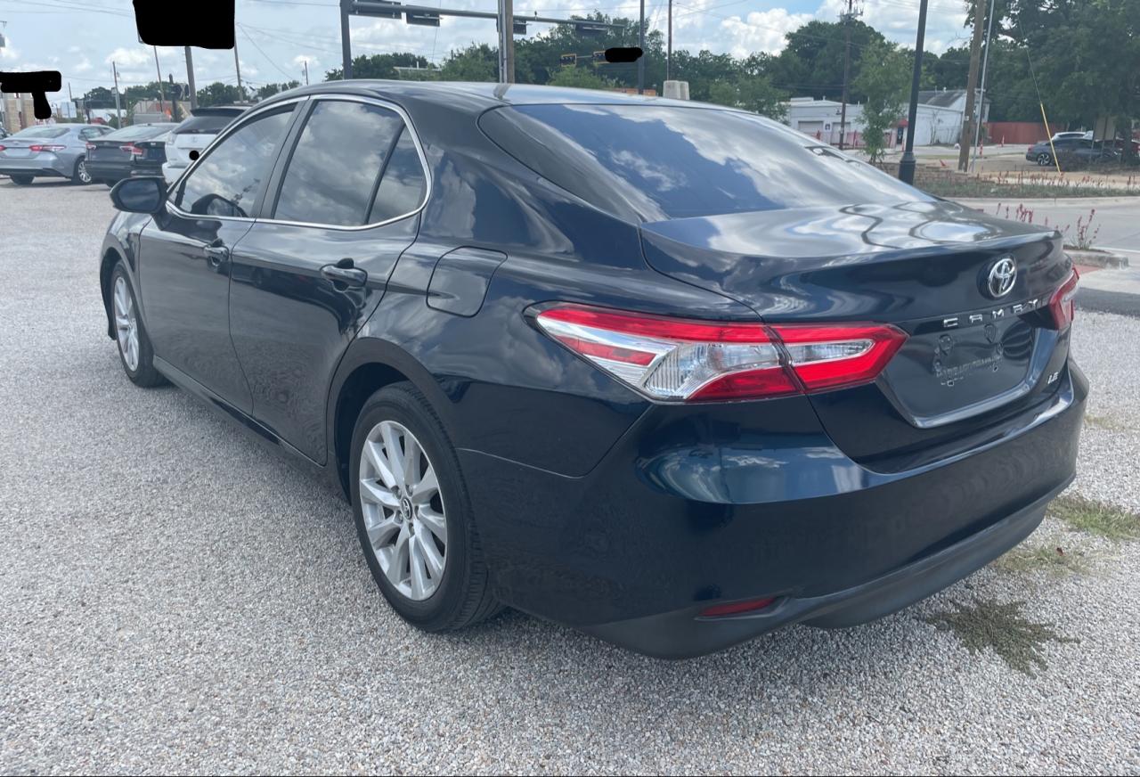 2018 Toyota Camry L vin: 4T1B11HK1JU594797