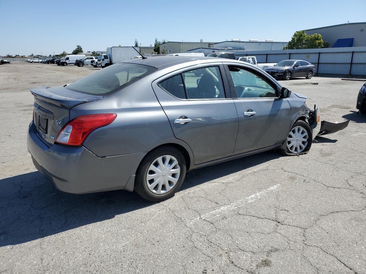 2016 Nissan Versa S vin: 3N1CN7AP0GL872469