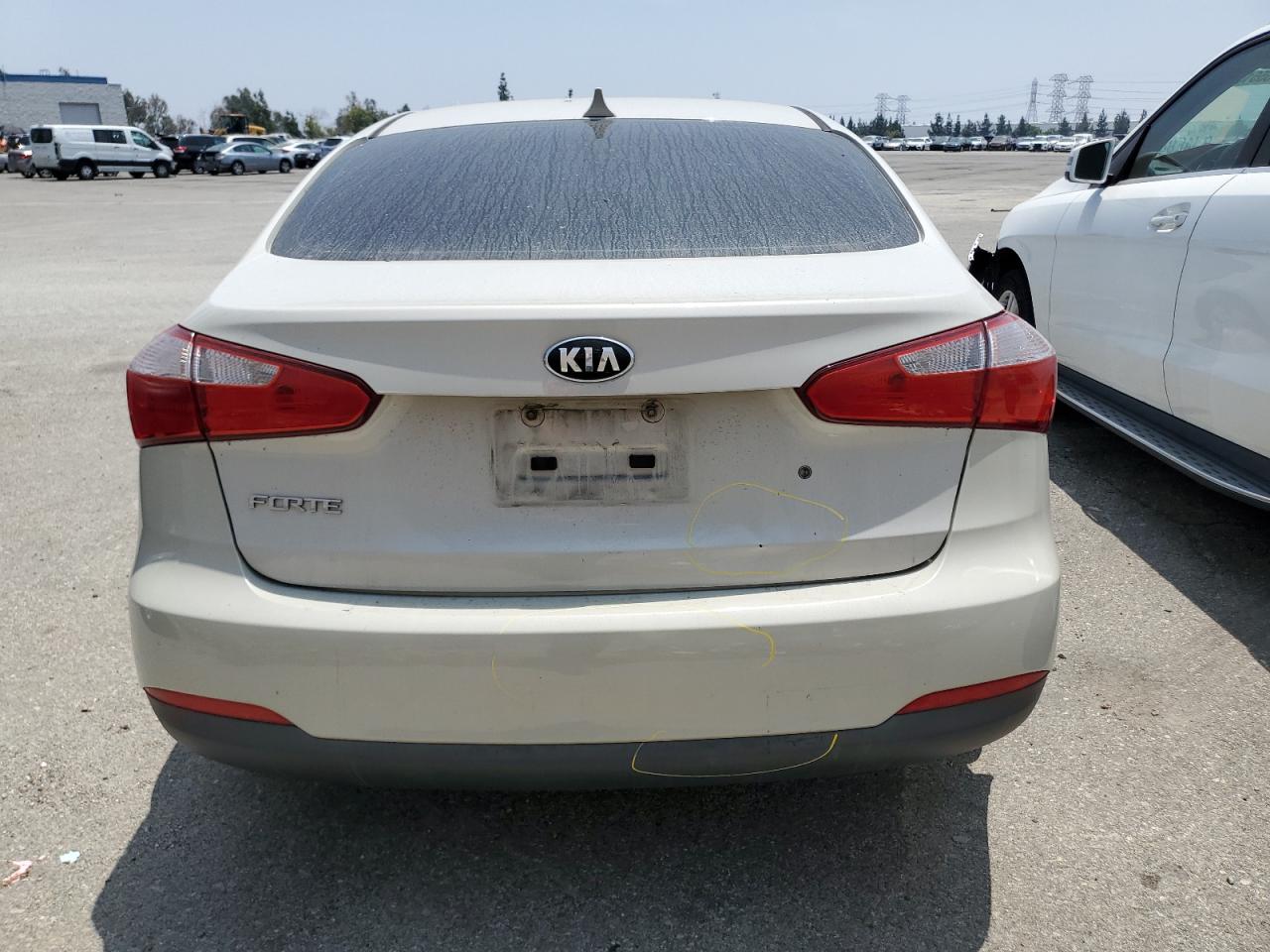 KNAFK4A61F5257076 2015 Kia Forte Lx