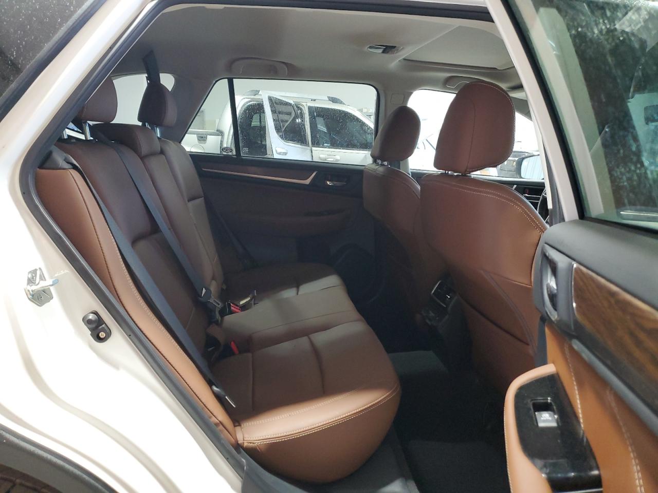 4S4BSETC6J3367857 2018 Subaru Outback Touring