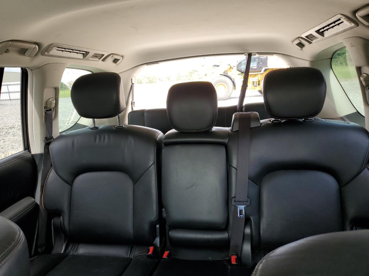 JN8AY2NC8J9554089 2018 Nissan Armada Sv