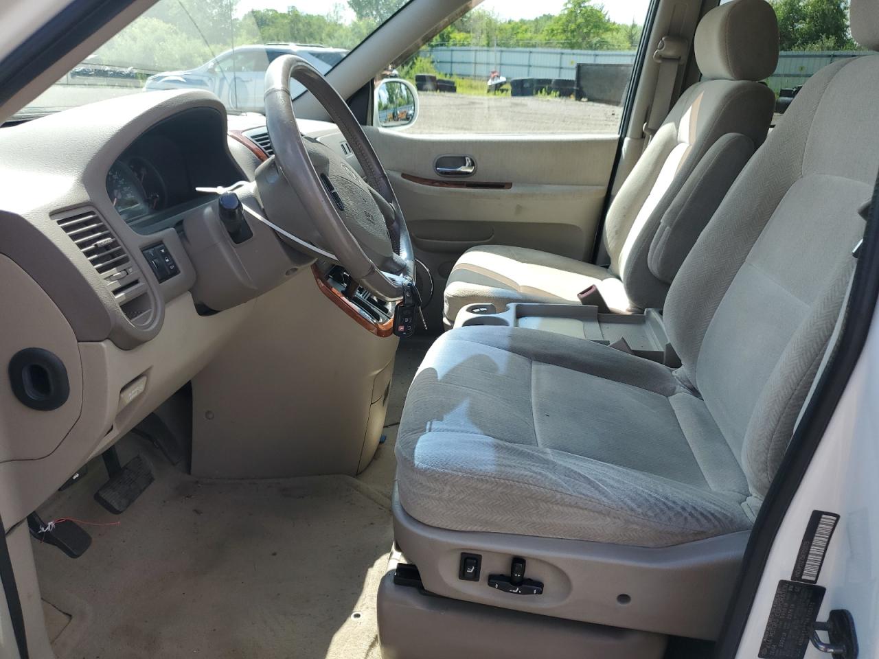 KNDUP132756705575 2005 Kia Sedona Ex