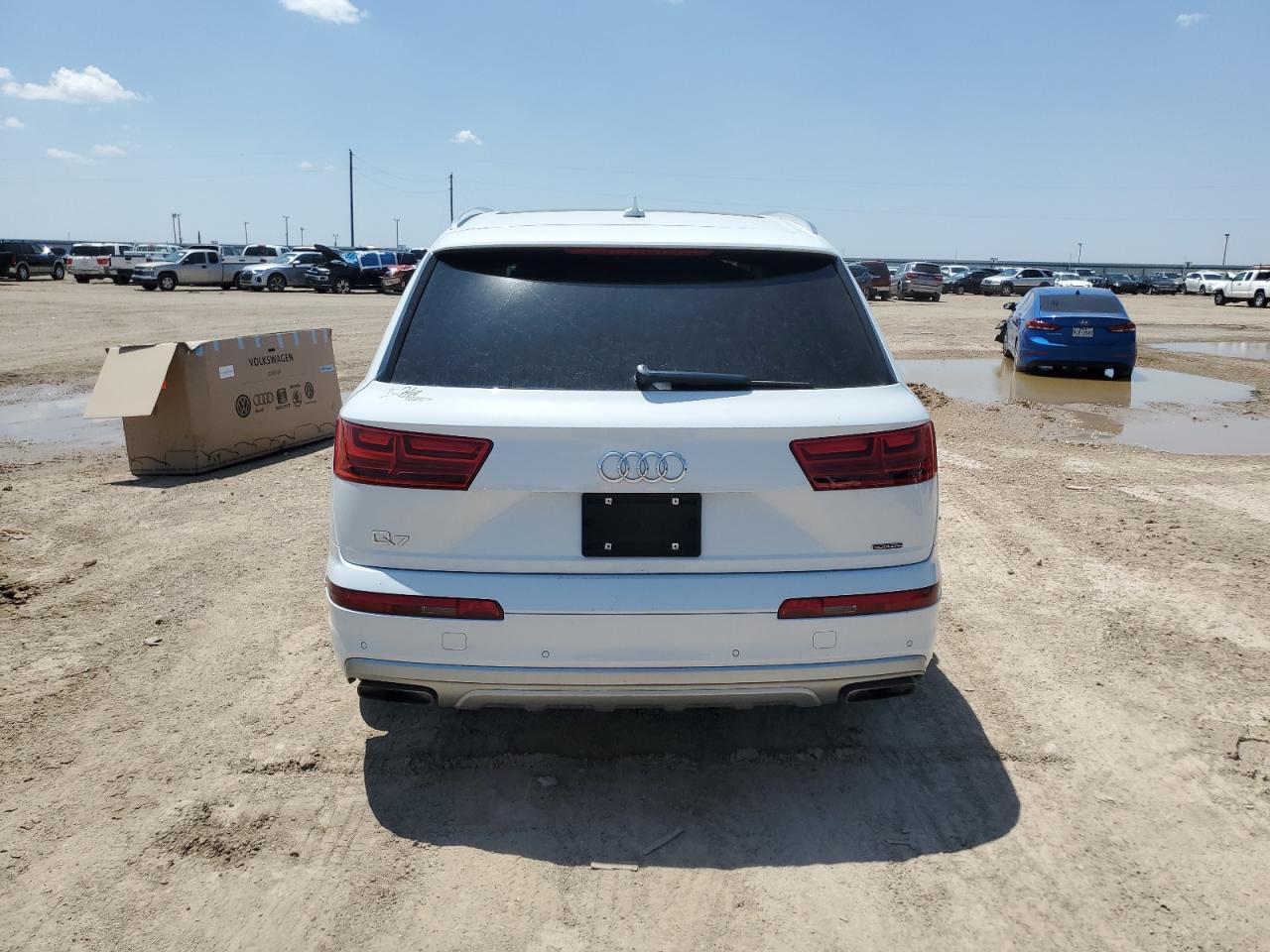 WA1AHAF75HD038684 2017 Audi Q7 Premium