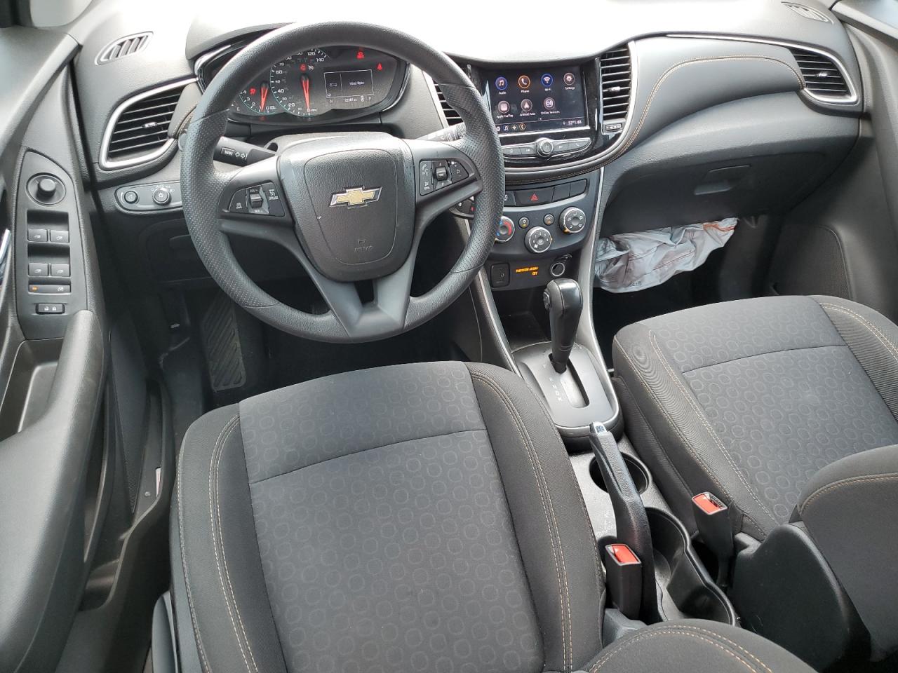 3GNCJKSB8LL147993 2020 Chevrolet Trax Ls