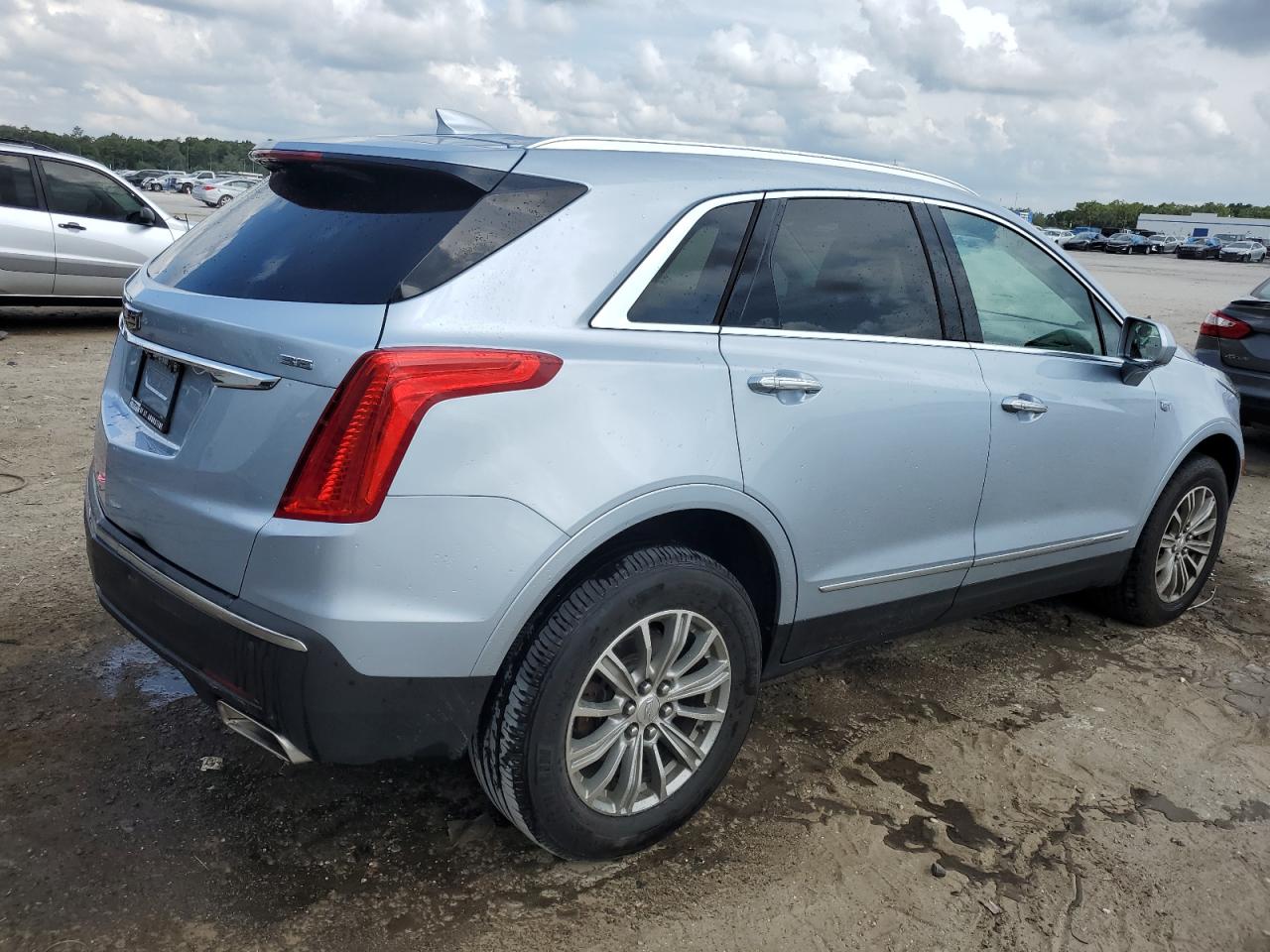 1GYKNBRS5HZ287038 2017 Cadillac Xt5 Luxury