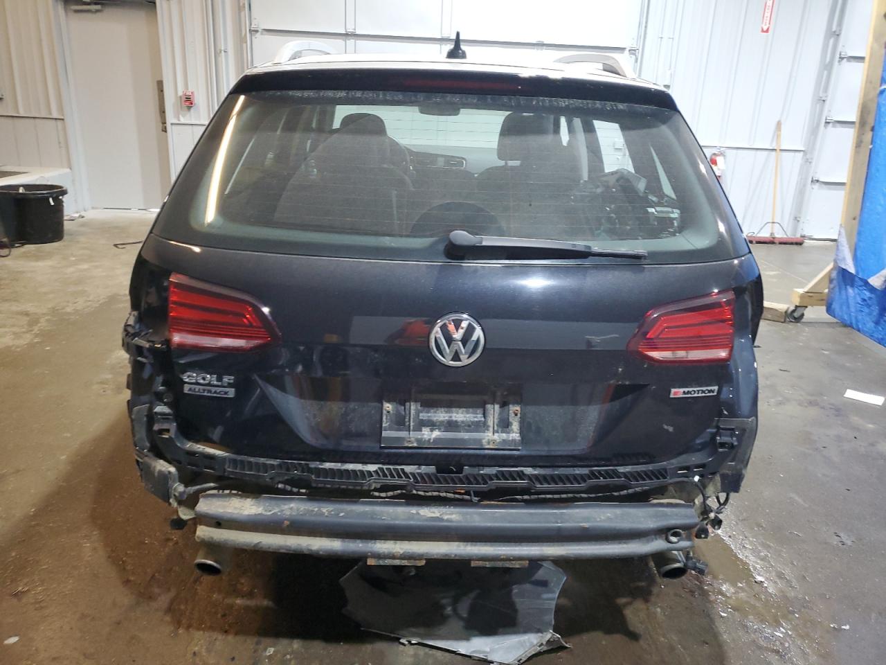 3VWM17AU8KM500705 2019 Volkswagen Golf Alltrack S