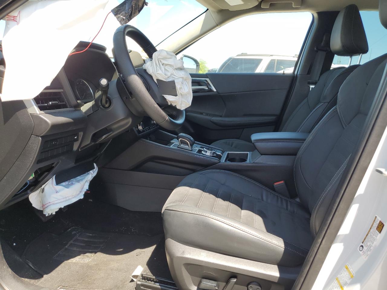 JA4J4UA88NZ090306 2022 Mitsubishi Outlander Se