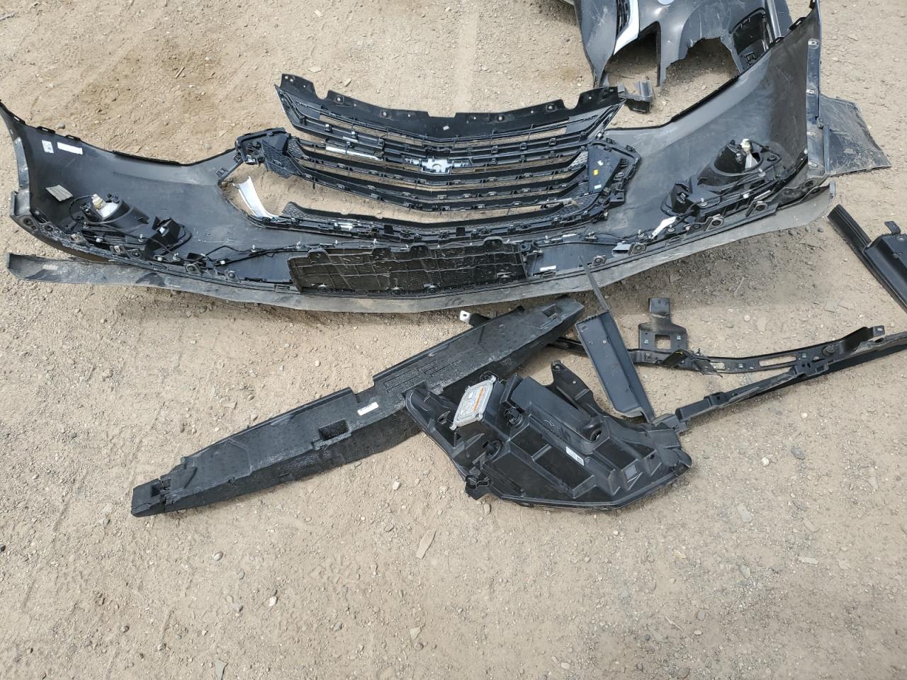 1GNERGKW3LJ325186 2020 Chevrolet Traverse Lt