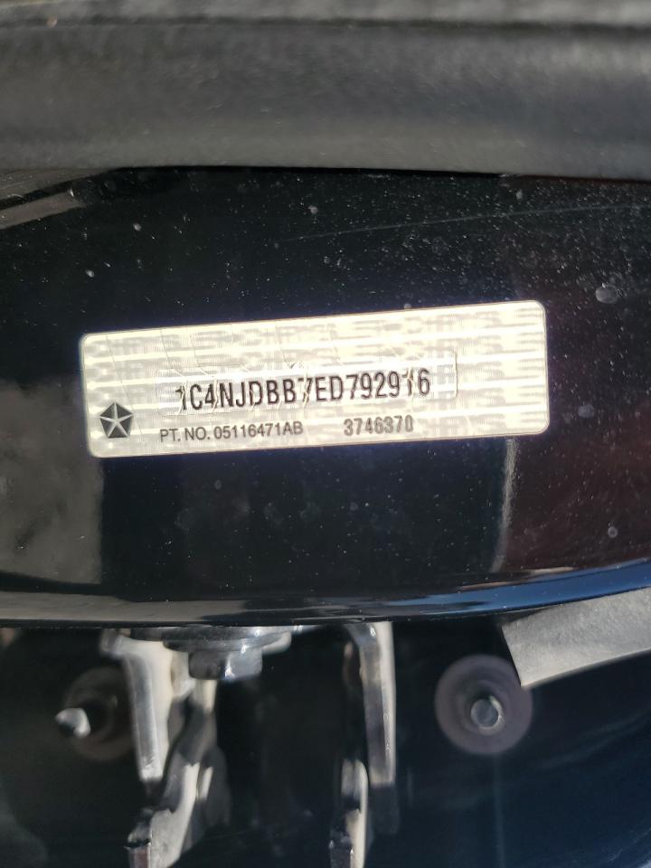 1C4NJDBB7ED792916 2014 Jeep Compass Sport