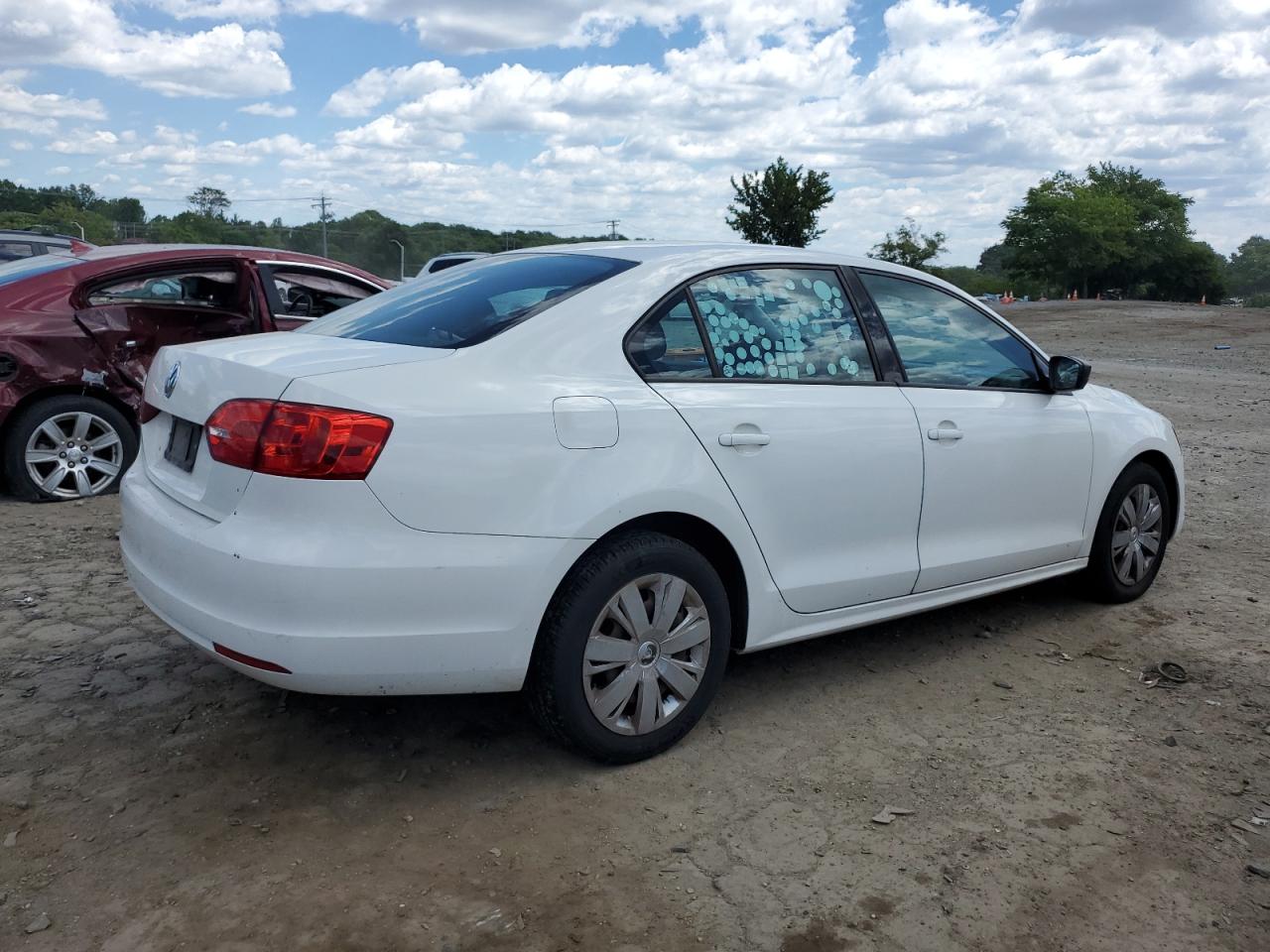 3VW2K7AJ3BM109326 2011 Volkswagen Jetta Base