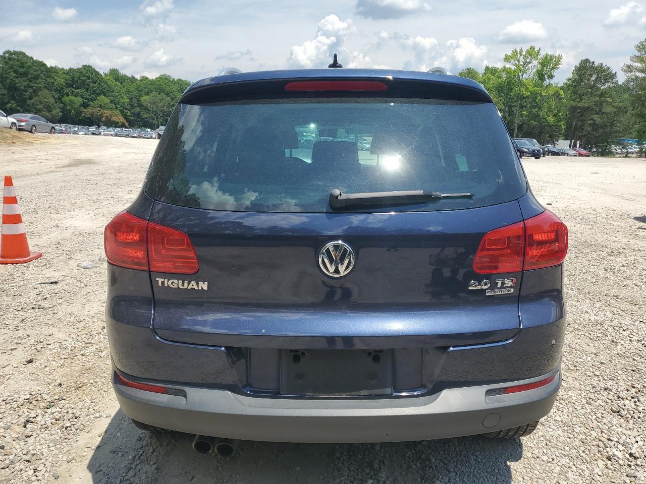 WVGBV7AX6FW606998 2015 Volkswagen Tiguan S