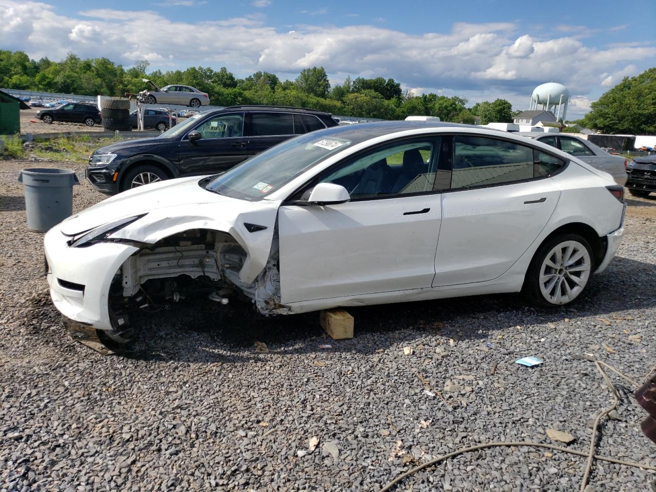 2023 Tesla Model 3 vin: 5YJ3E1EA3PF570320