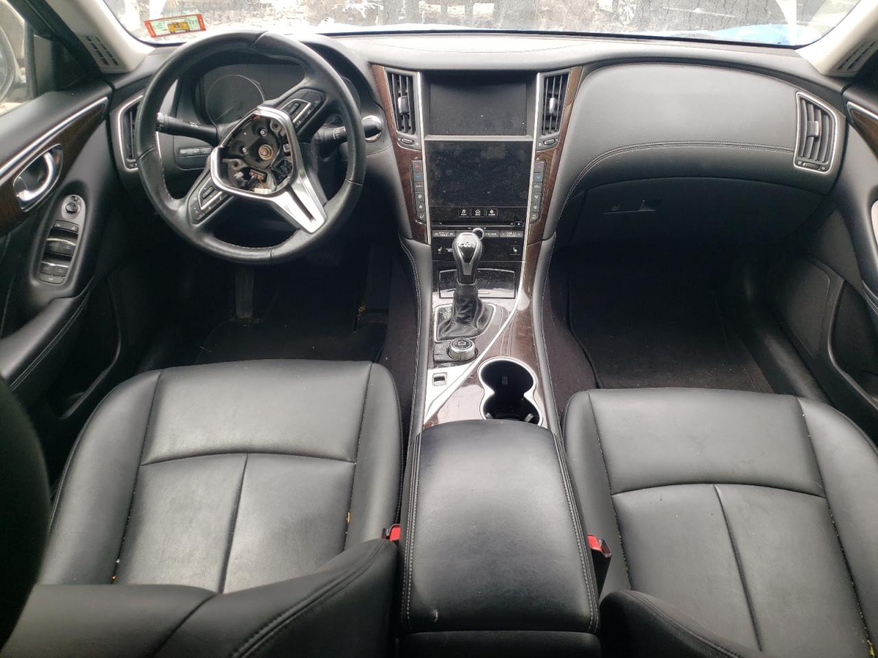 JN1EV7AR8JM438839 2018 Infiniti Q50 Luxe