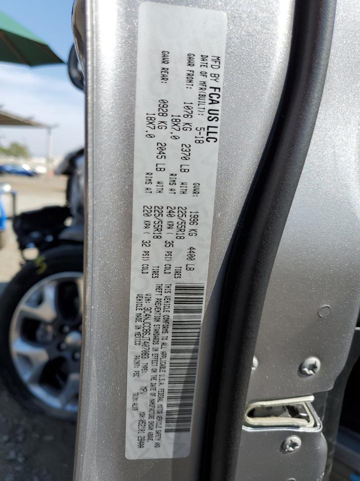 3C4NJCCB6JT407083 2018 Jeep Compass Limited