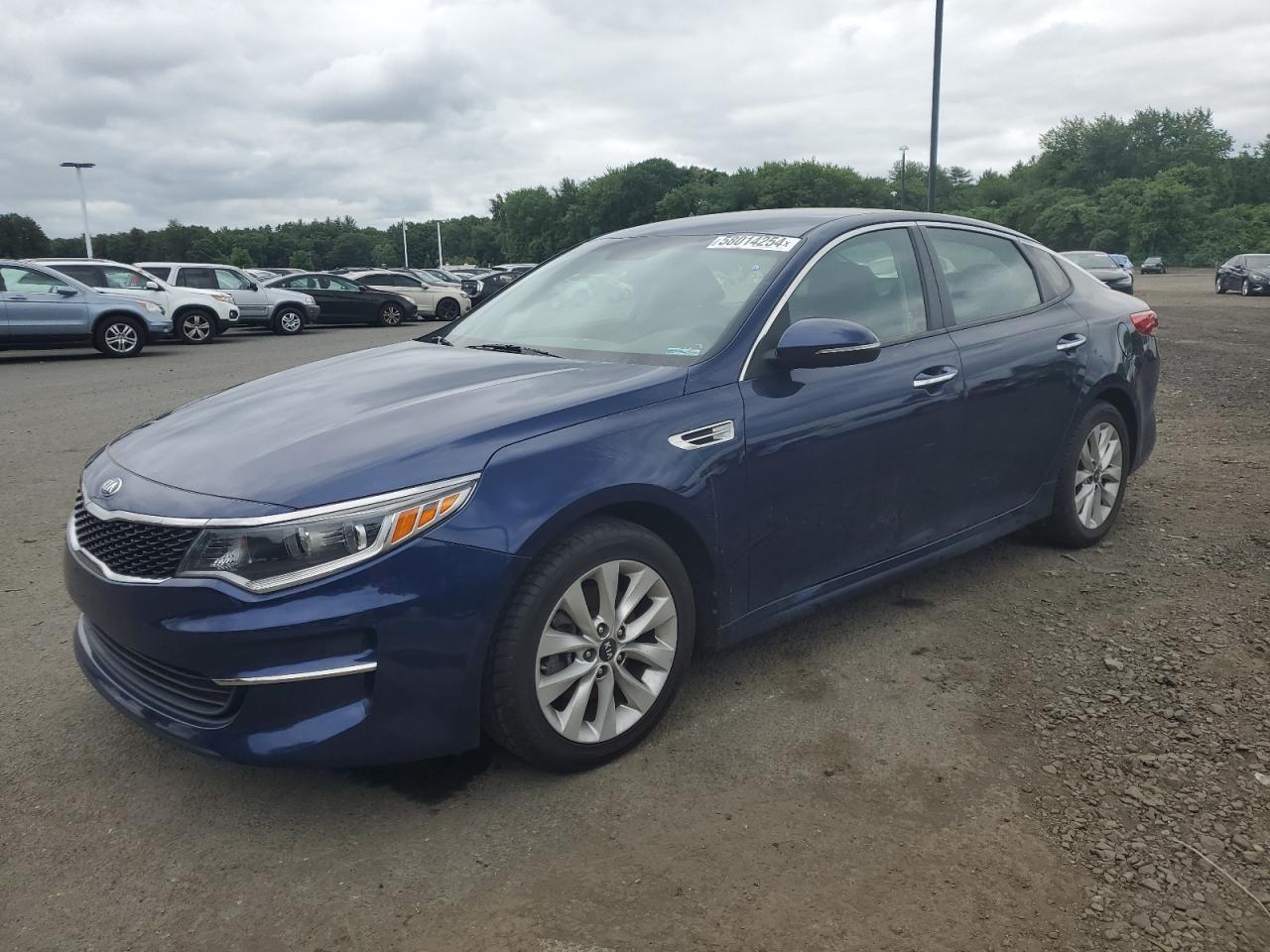 2017 Kia Optima Lx vin: 5XXGT4L34HG174795