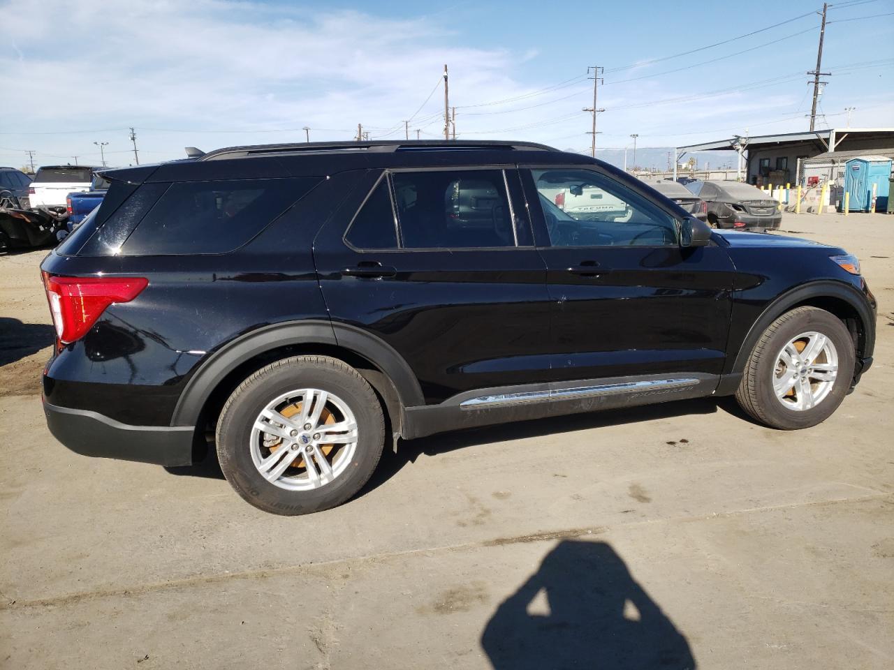 2023 Ford Explorer Xlt vin: 1FMSK7DH1PGA57042