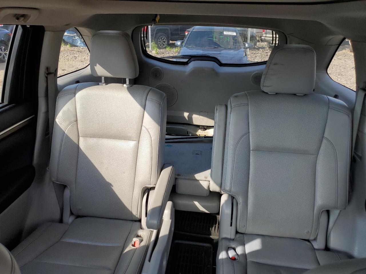 5TDDKRFH2ES016797 2014 Toyota Highlander Limited