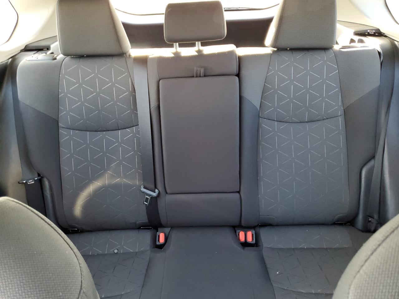 2T3W1RFV2MC104023 2021 Toyota Rav4 Xle