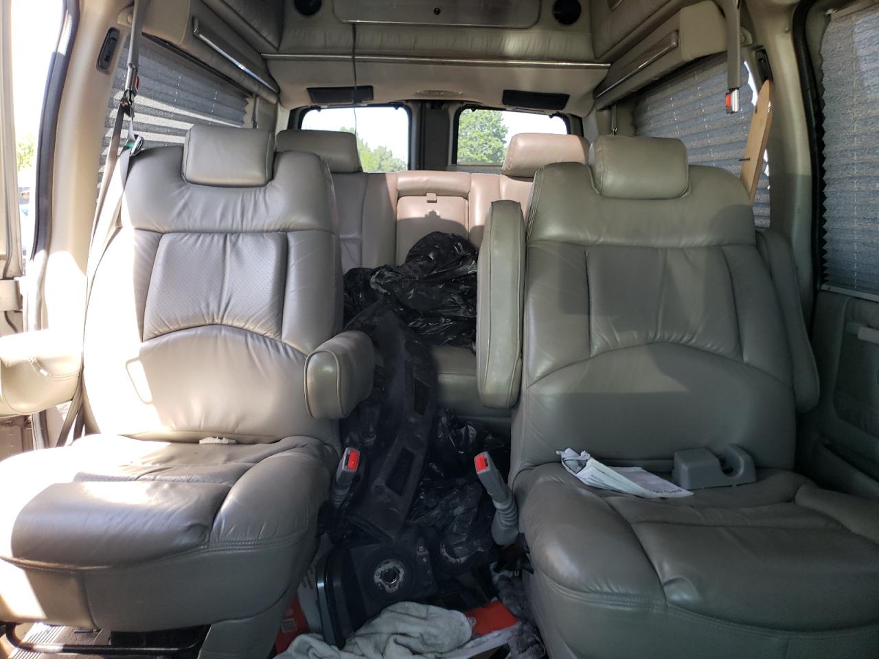 1GBFG15T331189650 2003 Chevrolet Express G1500