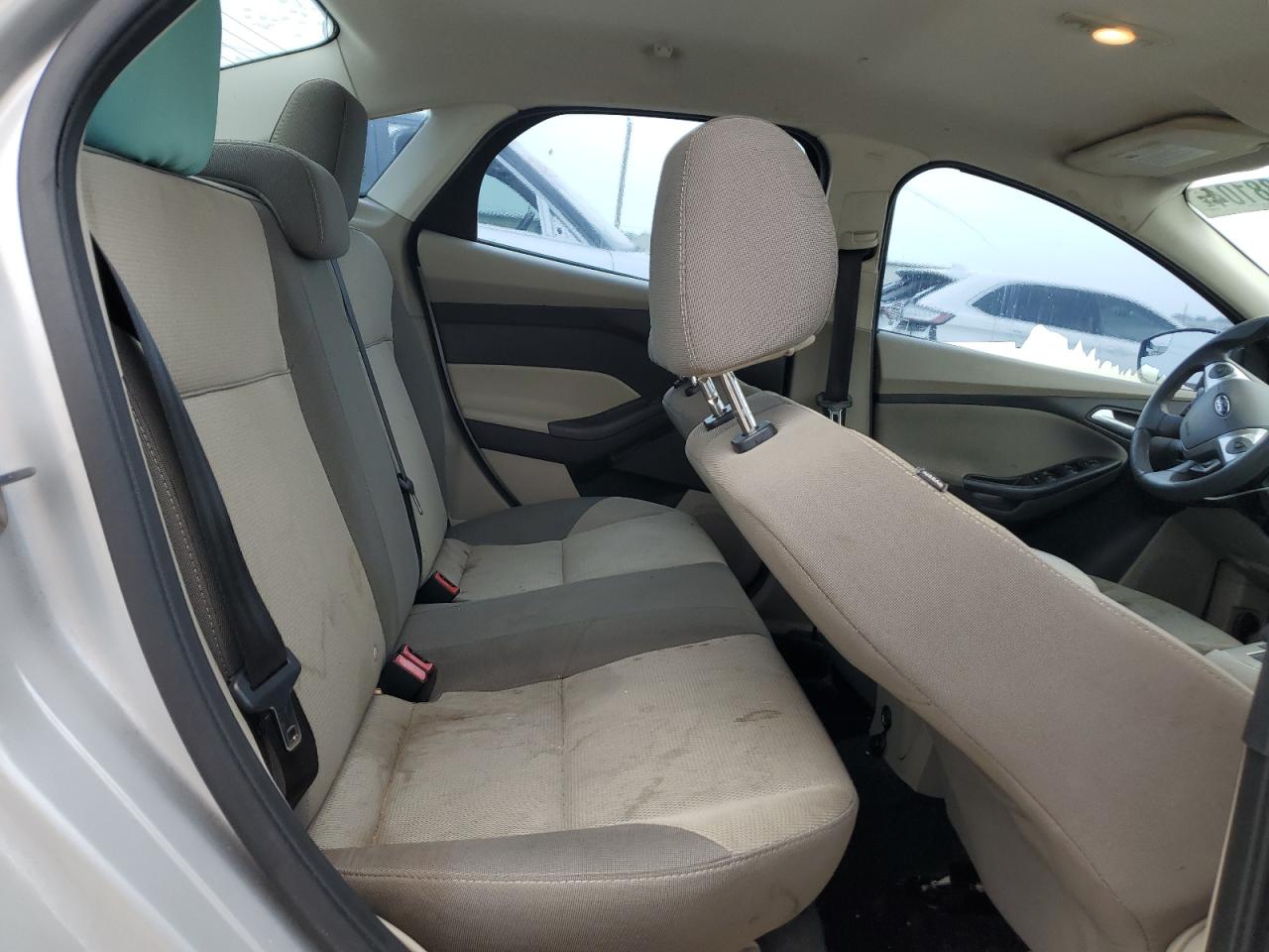 1FADP3F25DL144127 2013 Ford Focus Se