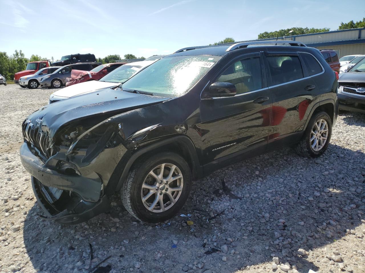 2017 Jeep Cherokee Latitude vin: 1C4PJMCB1HW606836