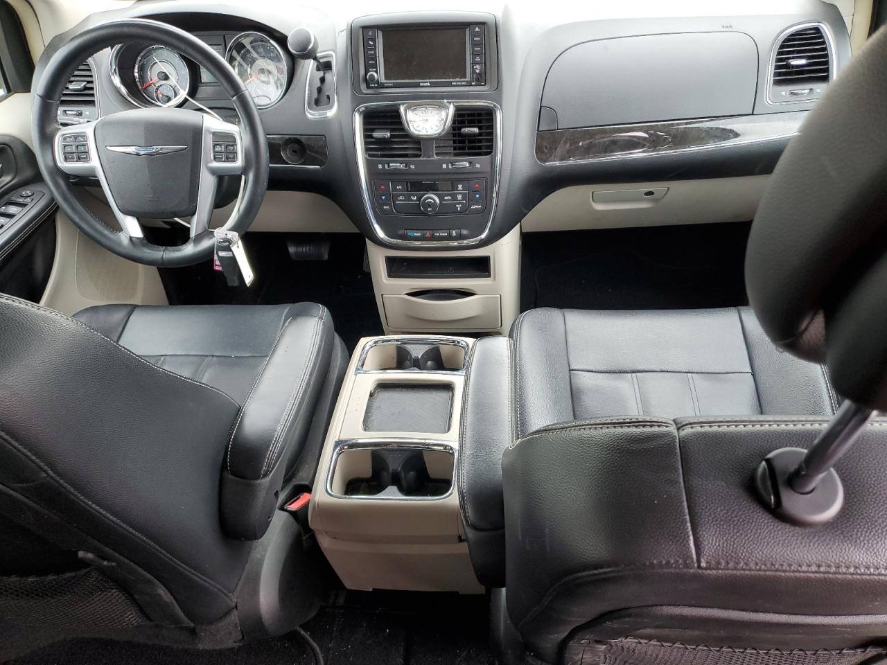 2C4RC1BG7ER115240 2014 Chrysler Town & Country Touring