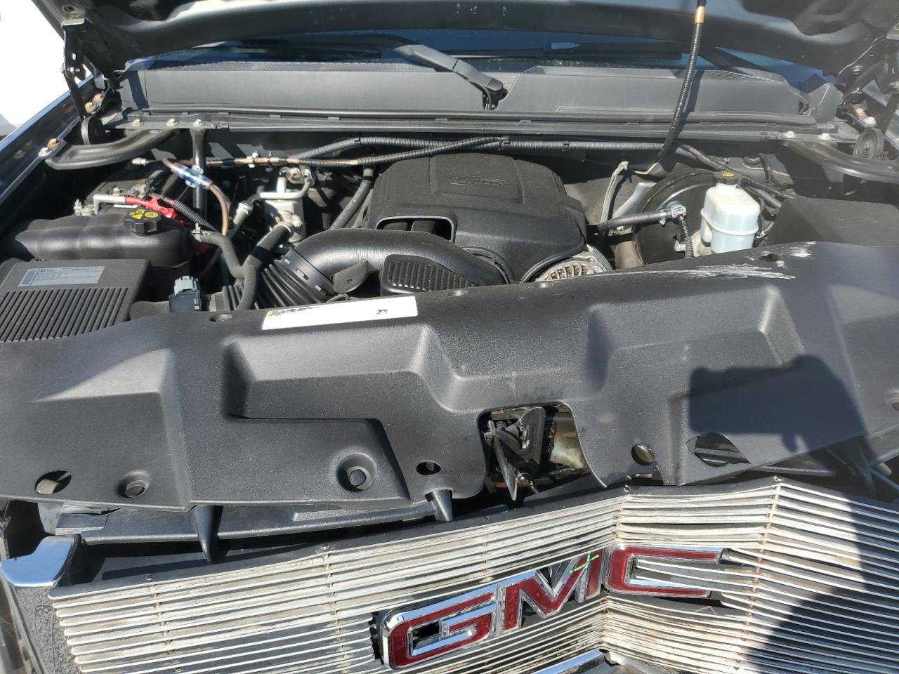 1GTR1WE22BZ100018 2011 GMC Sierra C1500 Slt