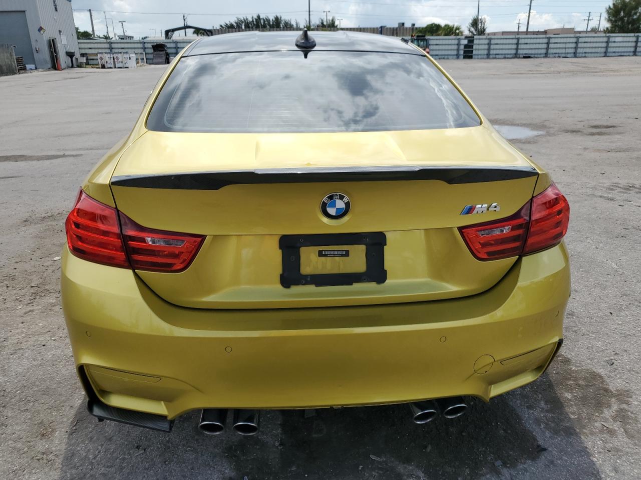 WBS3R9C55FK333508 2015 BMW M4