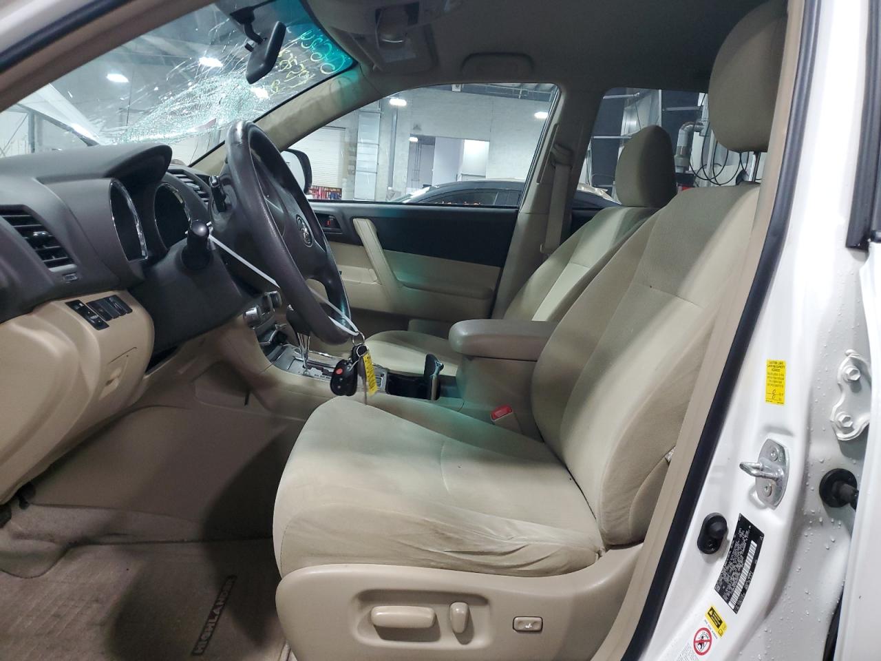 5TDBK3EH3AS007784 2010 Toyota Highlander