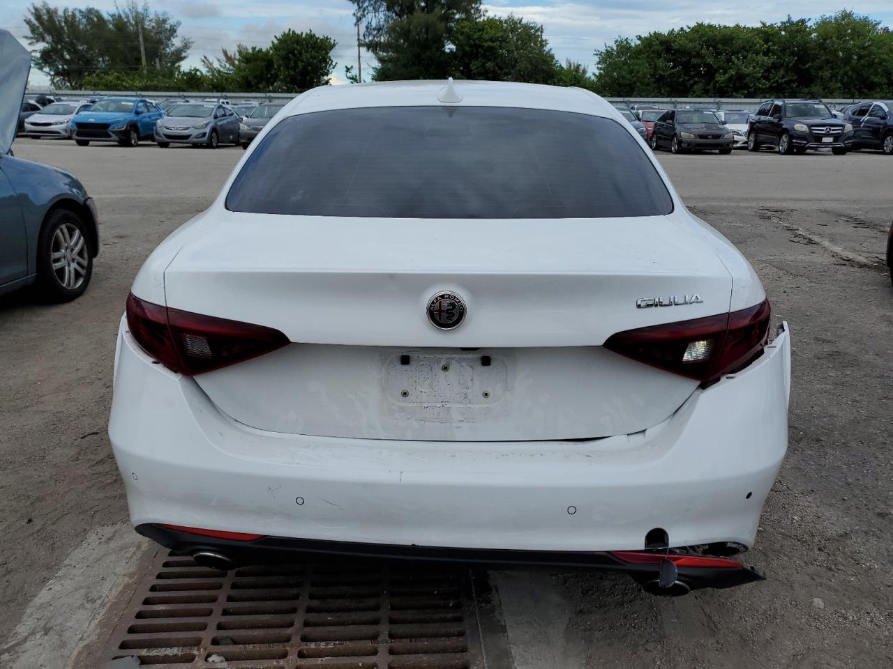 ZARFAEBN1J7590351 2018 Alfa Romeo Giulia