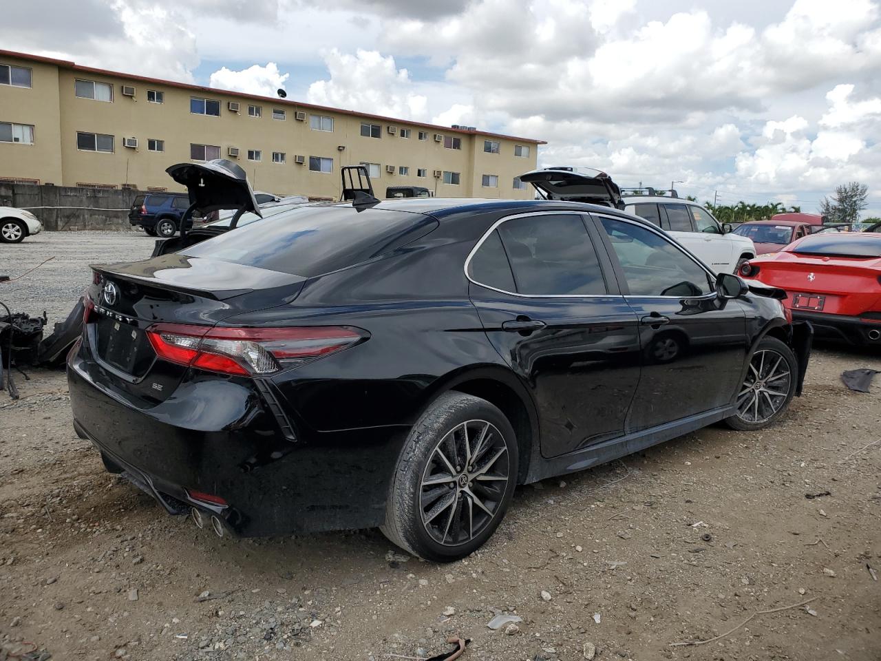 2021 Toyota Camry Se vin: 4T1G11AK6MU550444