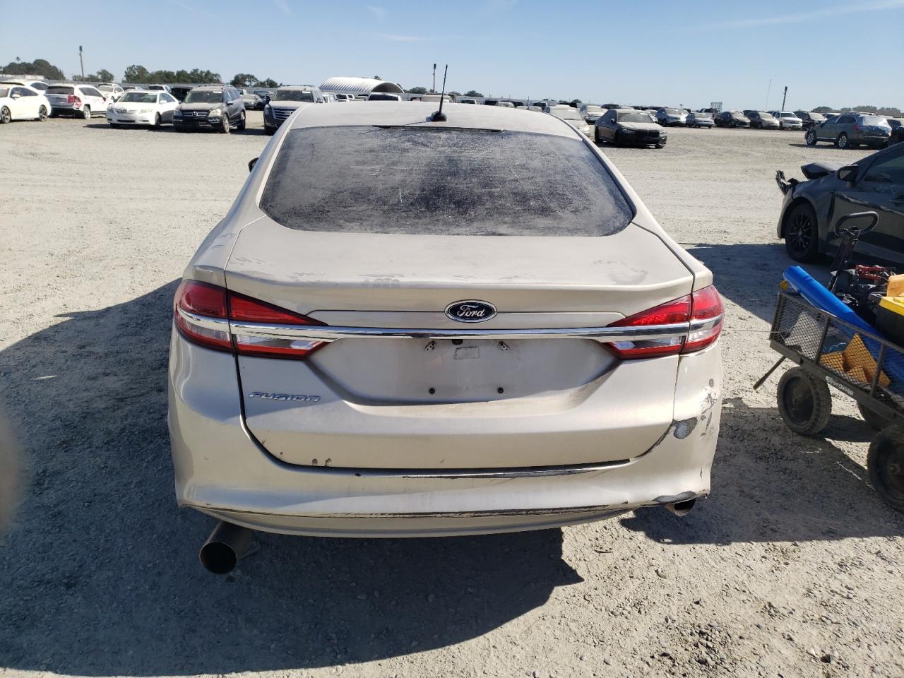 2017 Ford Fusion S vin: 3FA6P0G75HR251641