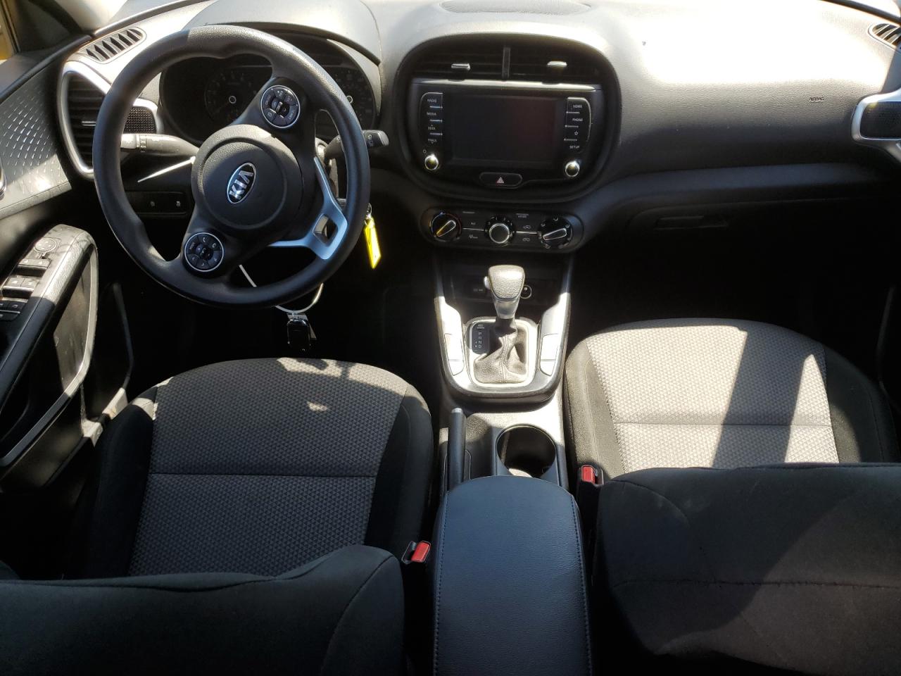 KNDJ23AU3L7115933 2020 Kia Soul Lx