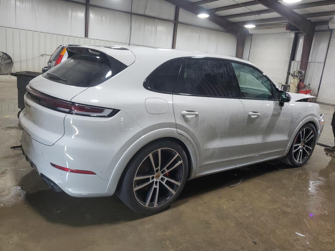 WP1AL2AY1RDA32908 PORSCHE CAYENNE 2024