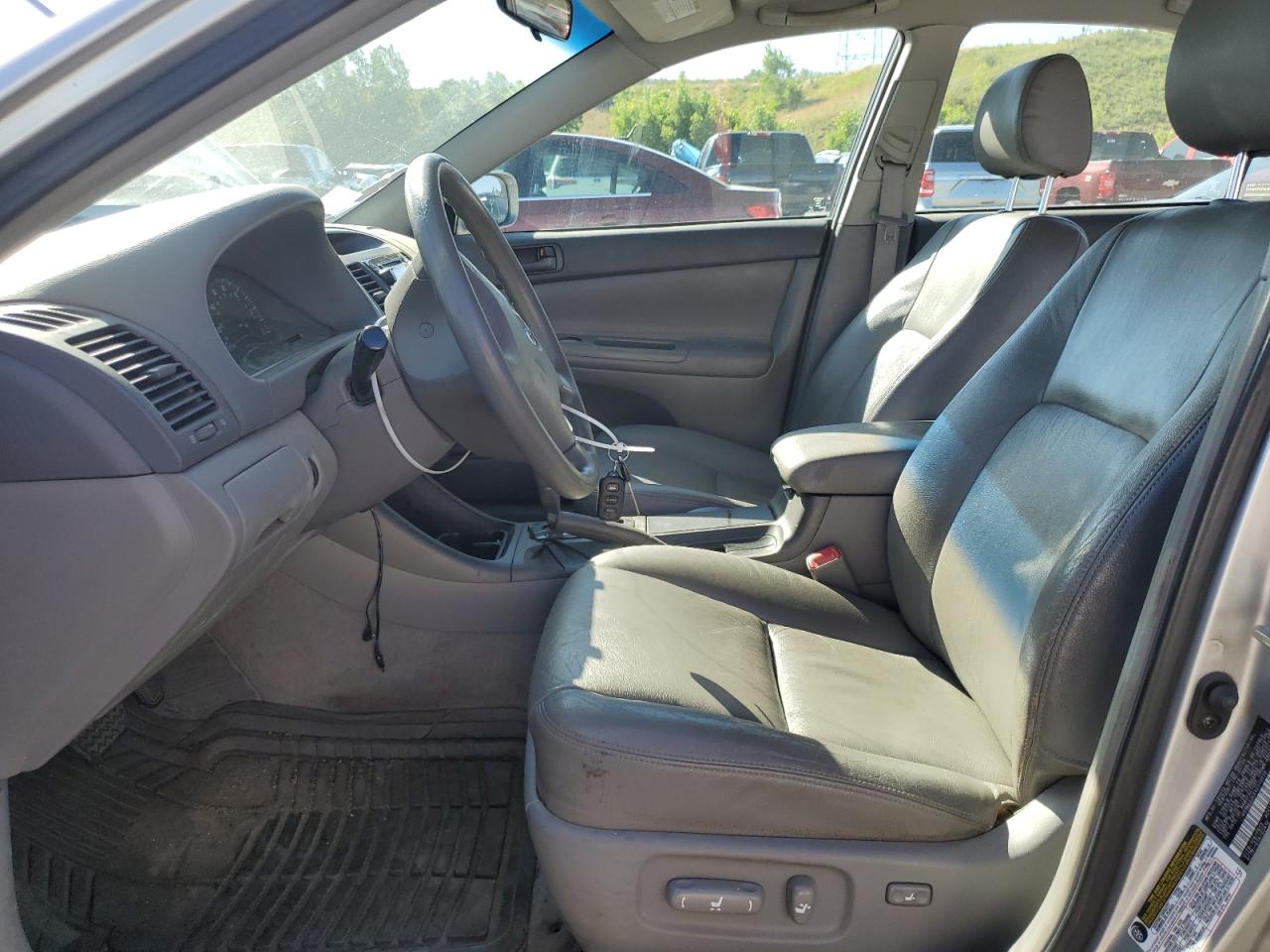 4T1BE32KX4U319538 2004 Toyota Camry Le