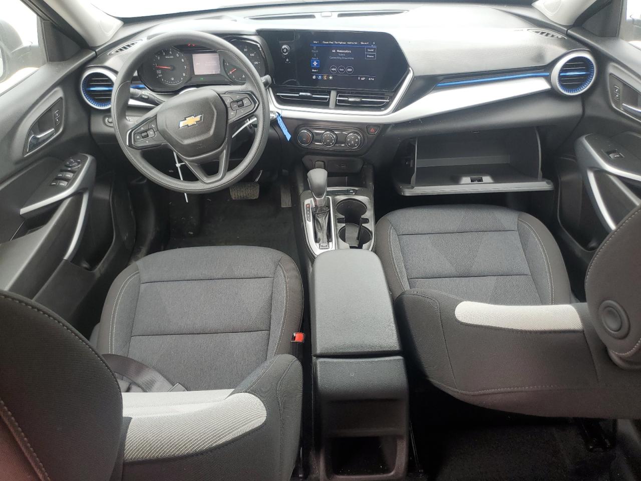 KL77LFE25RC125619 2024 Chevrolet Trax Ls