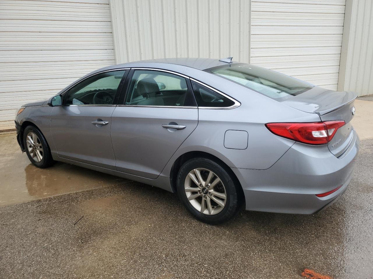 2017 Hyundai Sonata Se vin: 5NPE24AF6HH579584